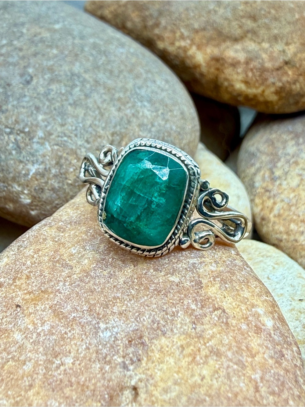 Sterling Silver Emerald Green Gemstone Ring Size9 Signed 925 NWOT Southwest Boho - Picture 6 of 17